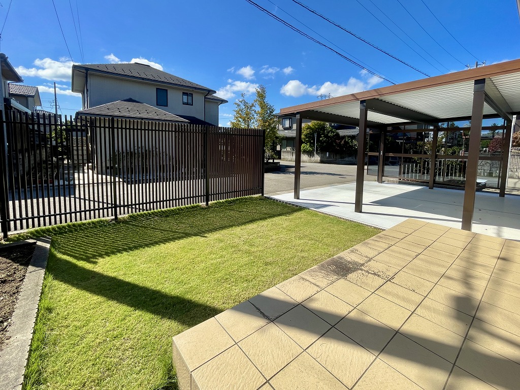 庭 リフォーム 目隠し 駐車スペース 省管理