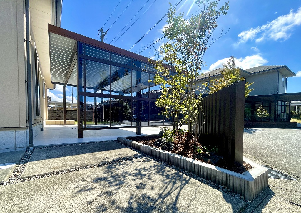 庭 リフォーム 目隠し 駐車スペース 省管理